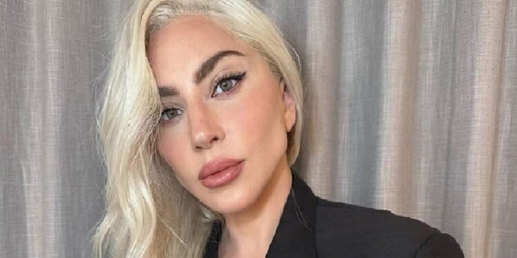 LADY GAGA  ESTRENA DOBLE CON EL VIDEO DE “DISEASE”  DE SU PRÓXIMO ALBUM Y EL DE  “DIE WITH A SMILE (LIVE IN LAS VEGAS)