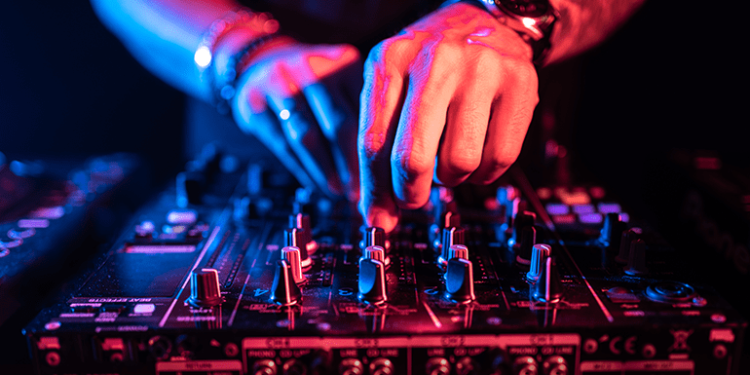 LA MUSICA ELECTRONICA LLEGA A LA FIESTA DE LA CONFLUENCIA 2025