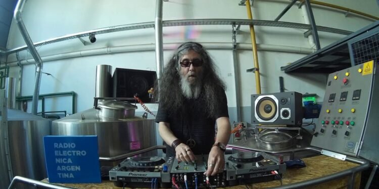 Fallece el dj argentino Juan Pryor, icono del underground porteño