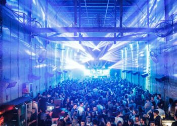 Un DJ berlinés ofrece visitas guiadas por discotecas de la capital alemana