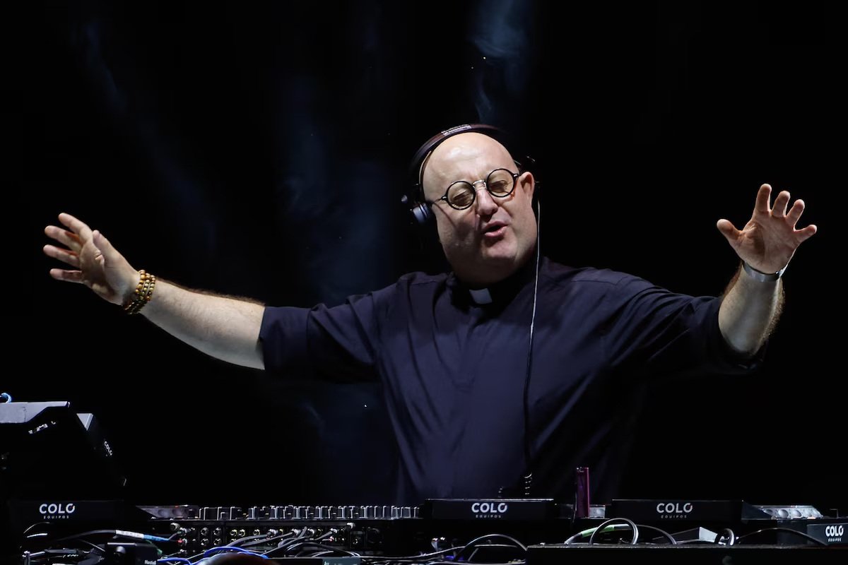 El padre dj Guilherme colmo la Plaza de Mayo con su set homenaje