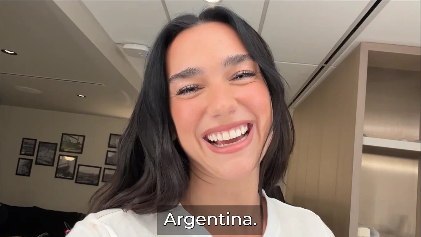 DUA LIPA CELEBRA EL DÍA DEL ORGULLO CON UN SALUDO PARA SUS FANS ARGENTINOS